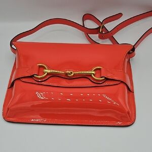 Gucci Patent Leather Horsebit Crossbody in Red